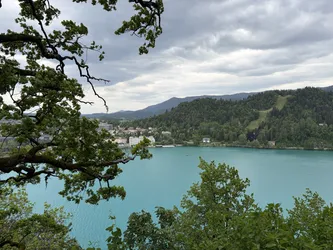 Bled, Slovenia – Apple iPhone 17