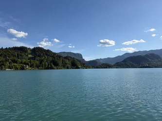 Bled, Slovenia – Apple iPhone 17