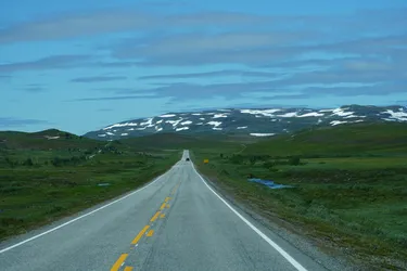 SONY ZV-E10 – Sony FE 70-300mm F4.5-5.6 G OSS