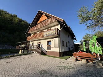 Bohinjska Bistrica, Slovenia – Apple iPhone 17