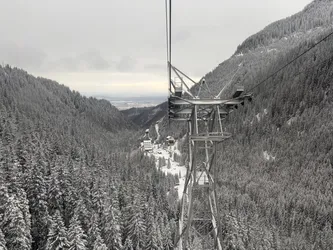 Cârţişoara, Romania – Apple iPhone 17