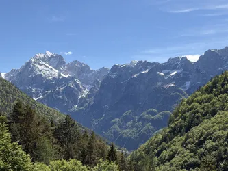 Bovec, Slovenia – Apple iPhone 17