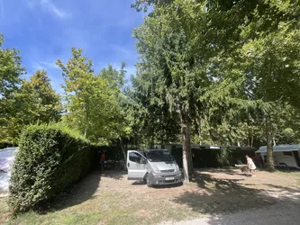 Hédervár, Hungary – Apple iPhone 13