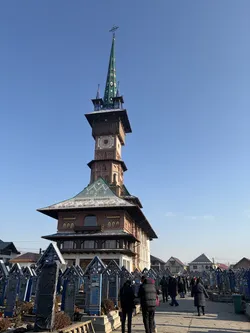 Săpânţa, Romania – Apple iPhone 17