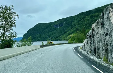 Indre Ålvik, Norway – Apple iPhone 13