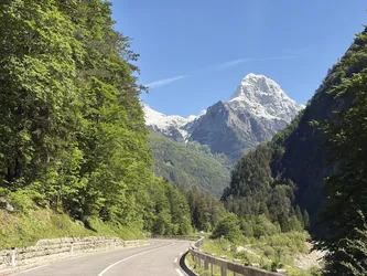 Bovec, Slovenia – Apple iPhone 17