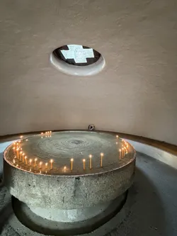 Sighetu Marmaţiei, Romania – Apple iPhone 17