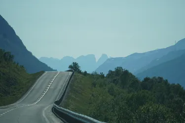 SONY ZV-E10 – Sony FE 70-300mm F4.5-5.6 G OSS