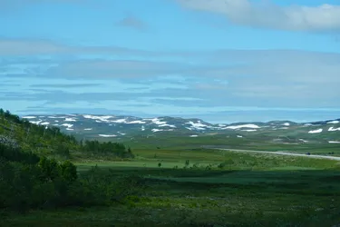 SONY ZV-E10 – Sony FE 70-300mm F4.5-5.6 G OSS