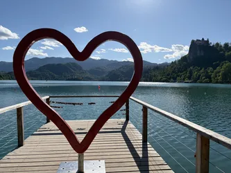 Bled, Slovenia – Apple iPhone 17